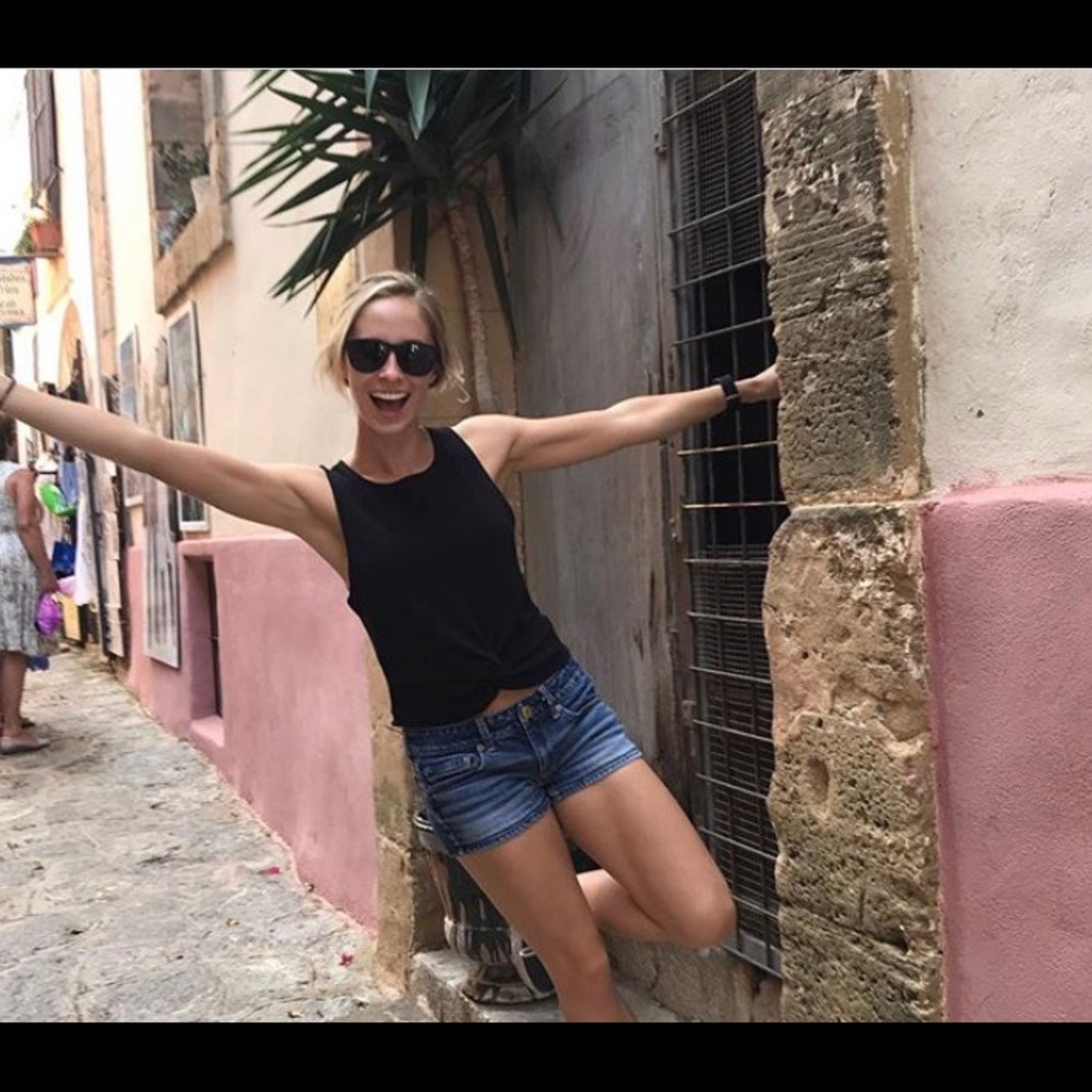 Meet your Posher, Celine
